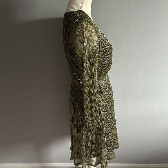 Simply Vera Vera Wang Knot Waist Metallic Dress! - Picture 8 of 14